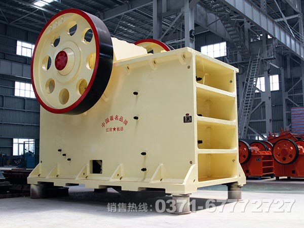 顎式粉碎機(jī)顎板、肘板和邊護(hù)板哪種好？