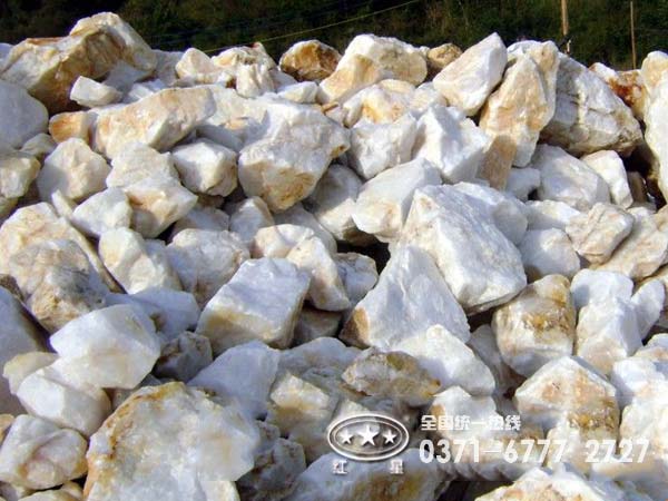 石英石粉碎機價格多少？