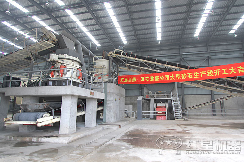 江蘇客戶破碎機(jī)工作現(xiàn)場