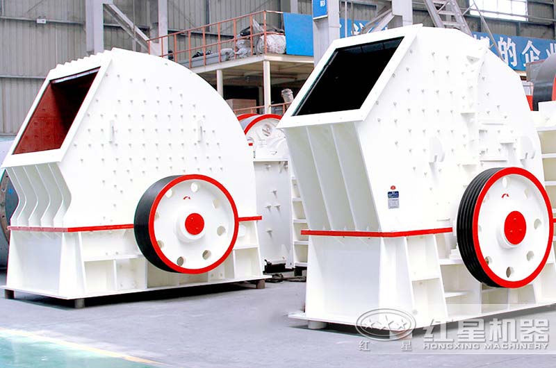對比傳統(tǒng)錘破，一次成型單段錘破碎石強、出料更好