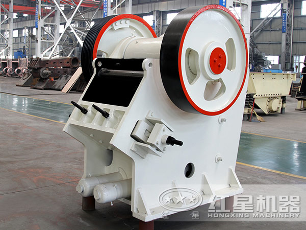 對比傳統(tǒng)鄂破機(jī)，新一代歐版鄂式破碎機(jī)具有哪些優(yōu)勢？