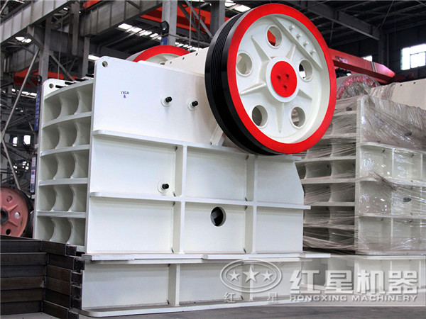 新一代PE系列顎式破碎機(jī)