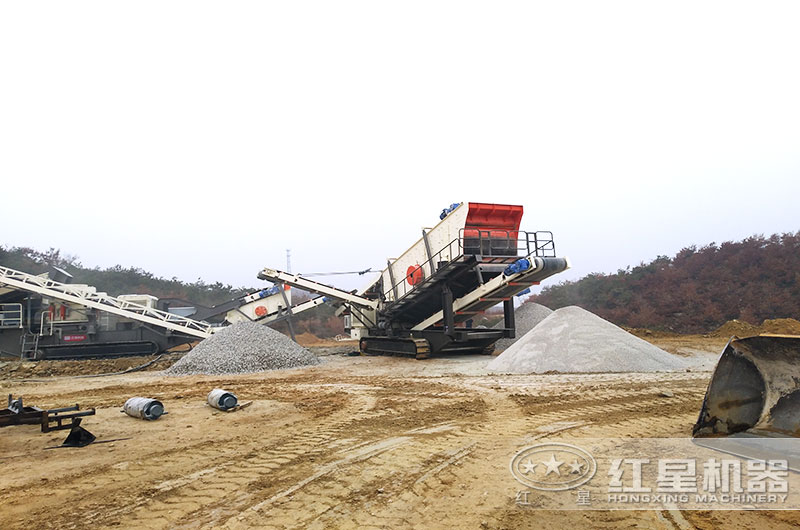 移動破石子機，目前國內(nèi)比較先進的破碎石子機器